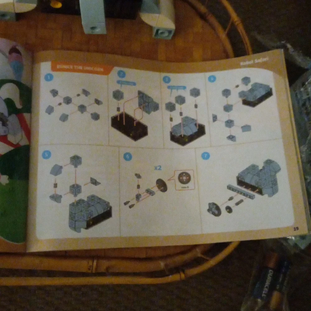 Kids First Robot Safari Building Blocks with Story & Instructions